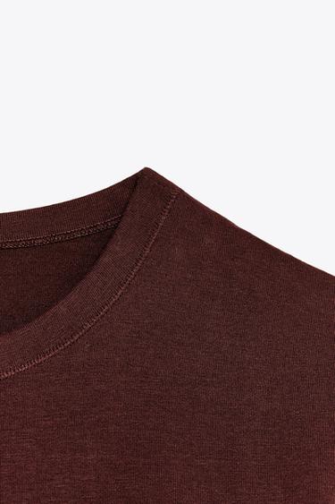 T-SHIRT AJUSTÉ À MANCHES COURTES - Bordeaux de Zara - Image 6