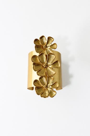 RIGID FLOWER BRACELET - Golden by Zara
