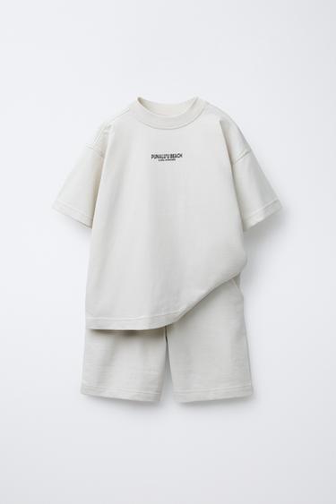 CONJUNTO CAMISETA Y BERMUDA TEXTO - Crudo de Zara