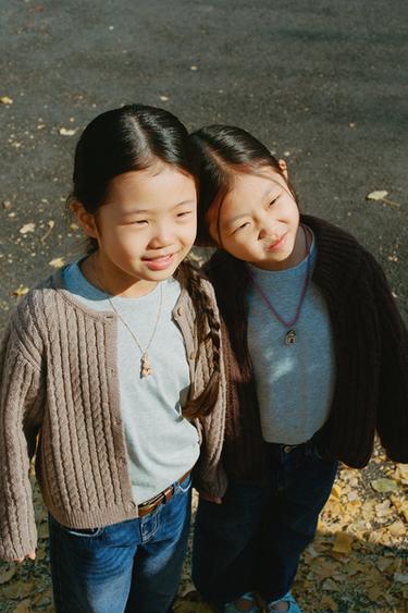 TRIKO THURJE ME GËRSHETA ME QËNDISJE ME LESH - Ngjyrë toke nga Zara