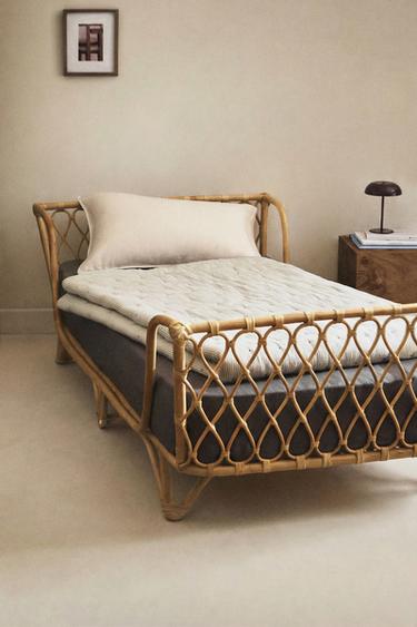 STRUCTURE DE LIT ROTIN - Beige clair de Zara - Image 5