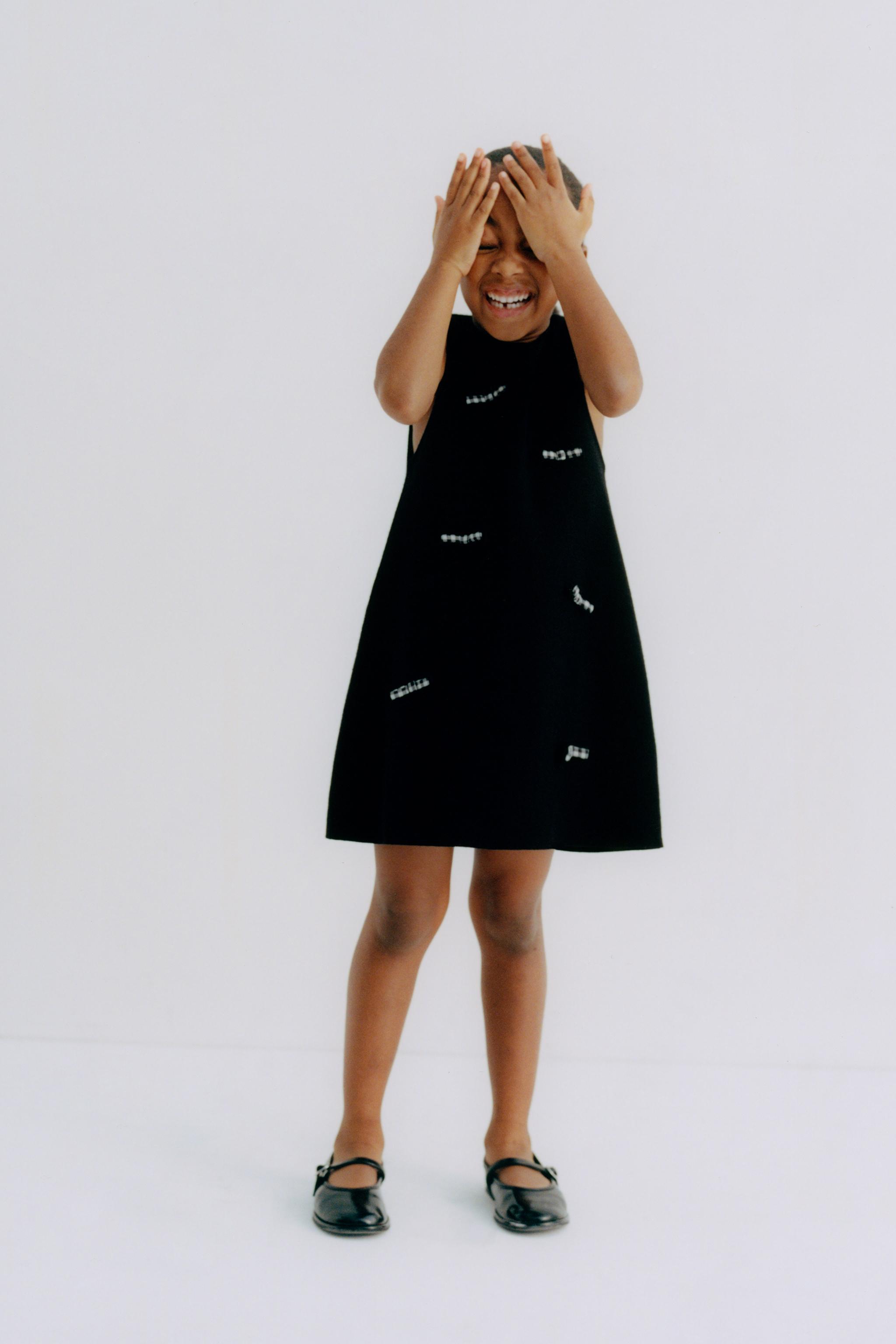 ROBE EN MAILLE À LACETS CARREAUX VICHY