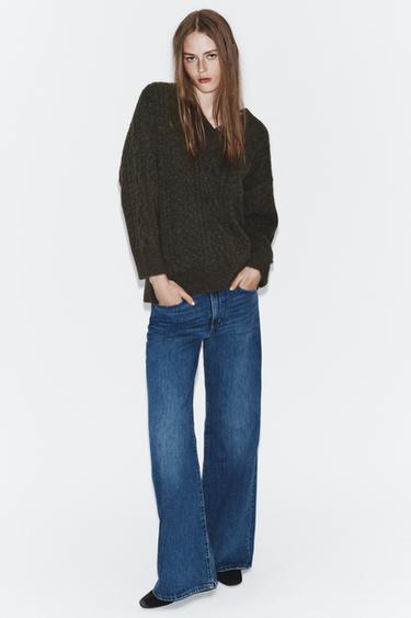 OVERSIZED CABLE KNIT JUMPER - Khaki by Zara