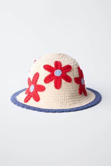 BONNET EN MAILLE CROCHET FLEURS - Écru / Rouge de Zara - Image 2