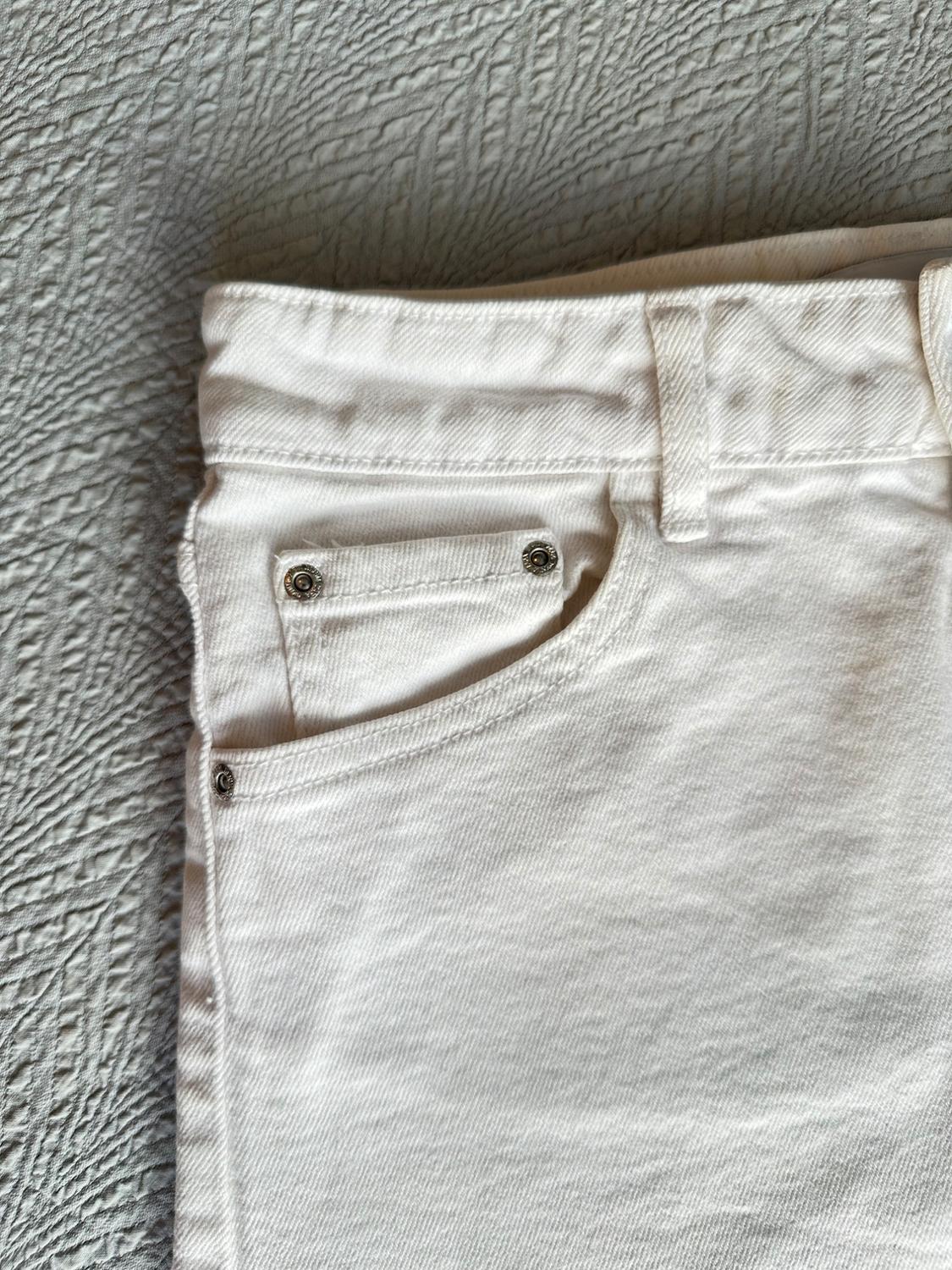 HI-RISE DENIM SHORTS - Image 4