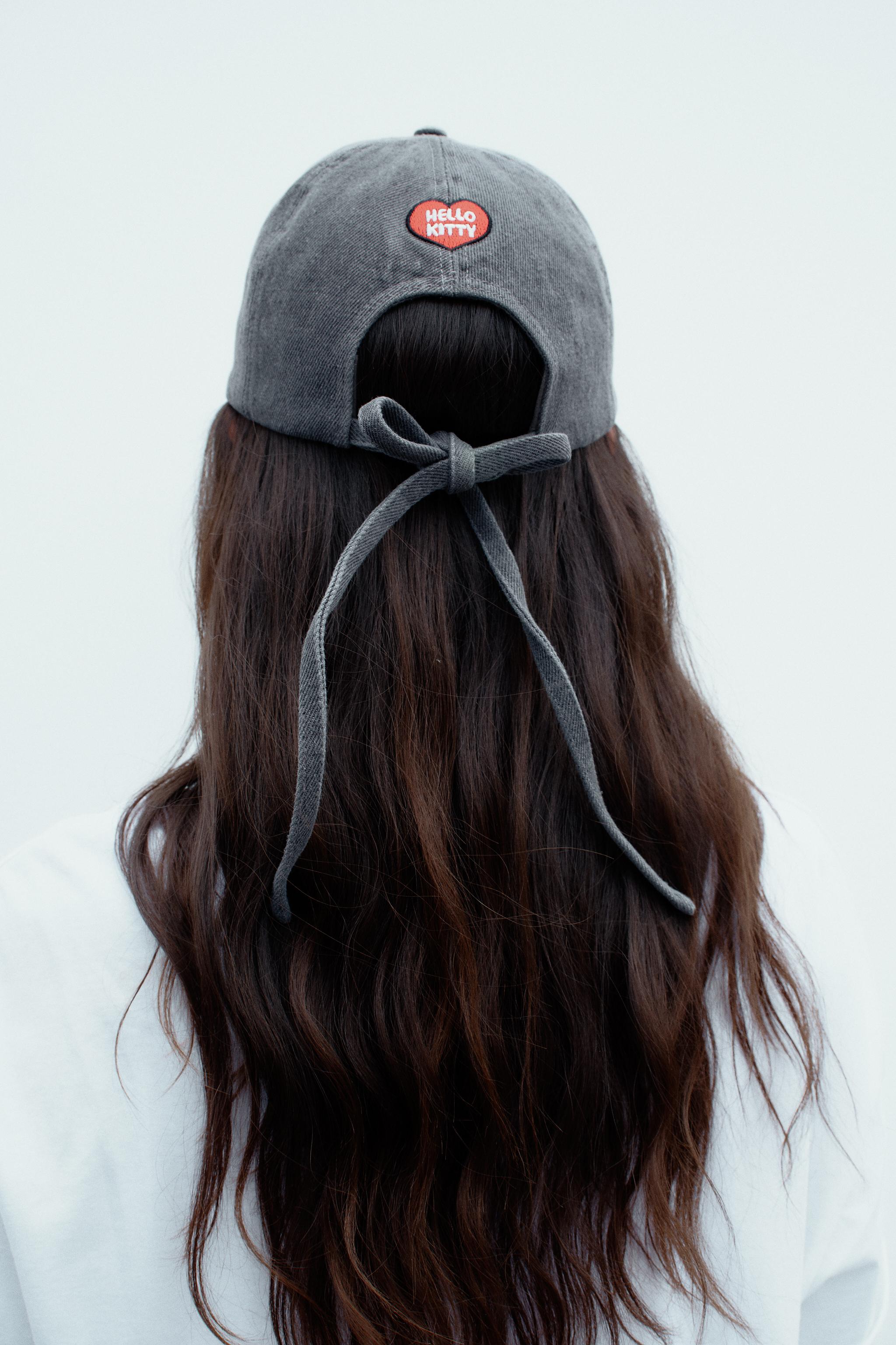HELLO KITTY © 2025 SANRIO DENIM CAP