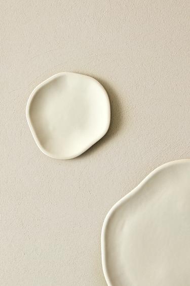 IRREGULAR STONEWARE SIDE PLATE - Ecru by Zara - Image 5