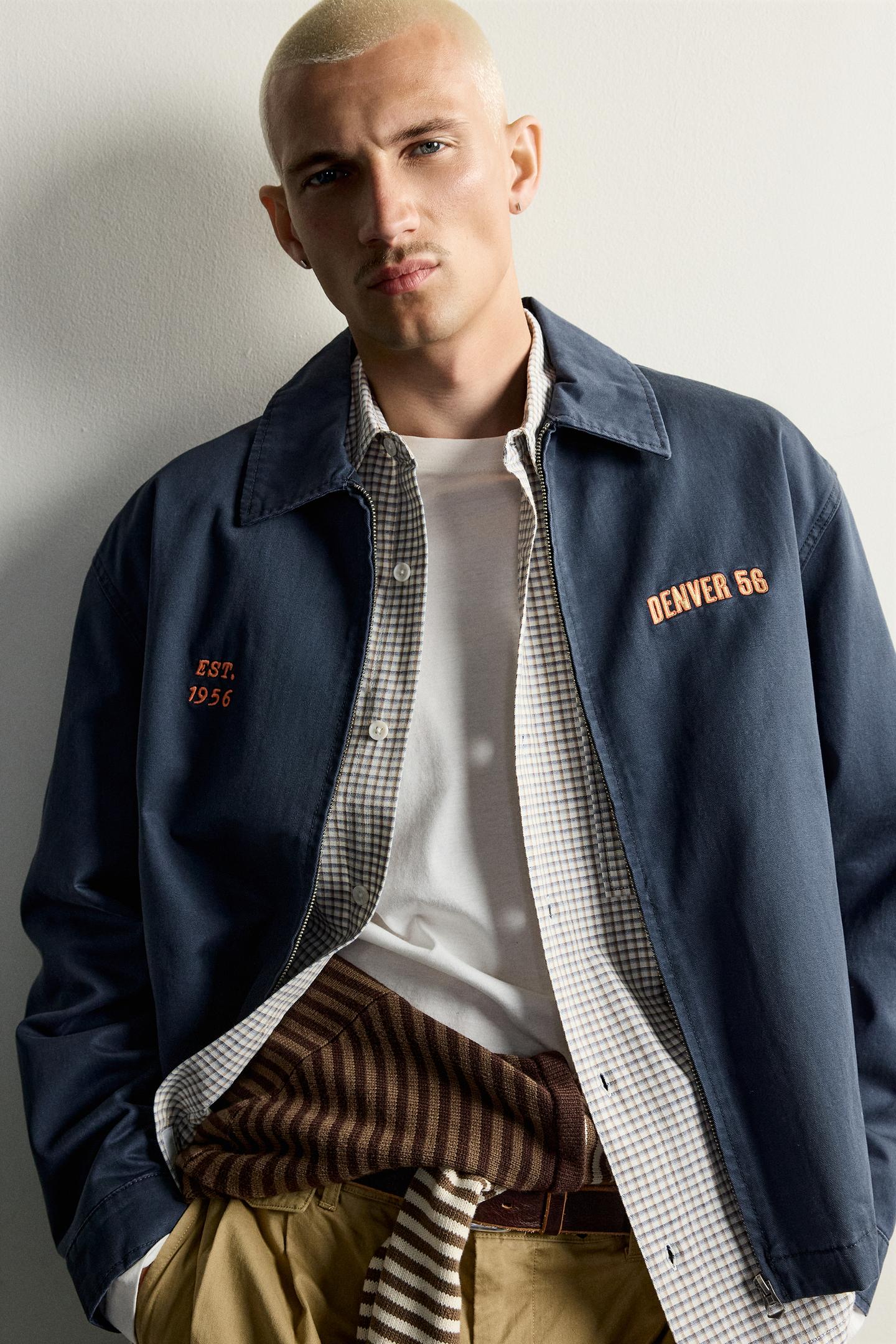 Мужская куртка Zara Relaxed Fit Embroidered Patch, цвет: Синий / Серый — фото 5
