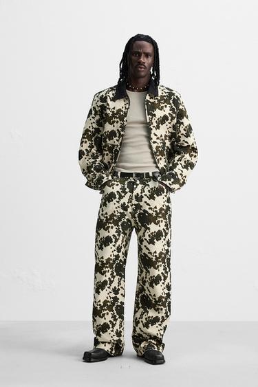 ANIMAL PRINT RELAXED FIT TROUSERS - Printed by Zara