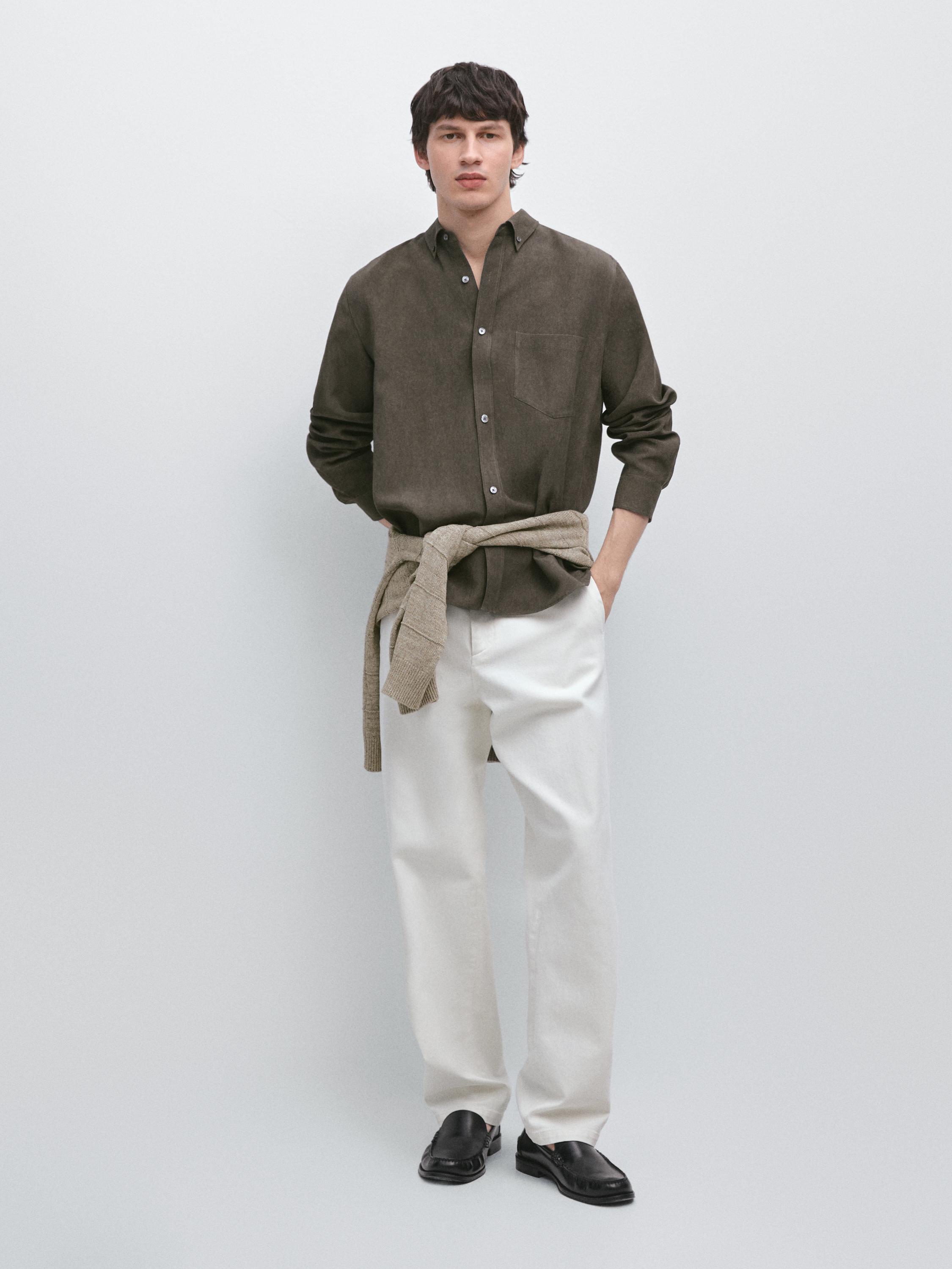 Flowing shirt with pocket