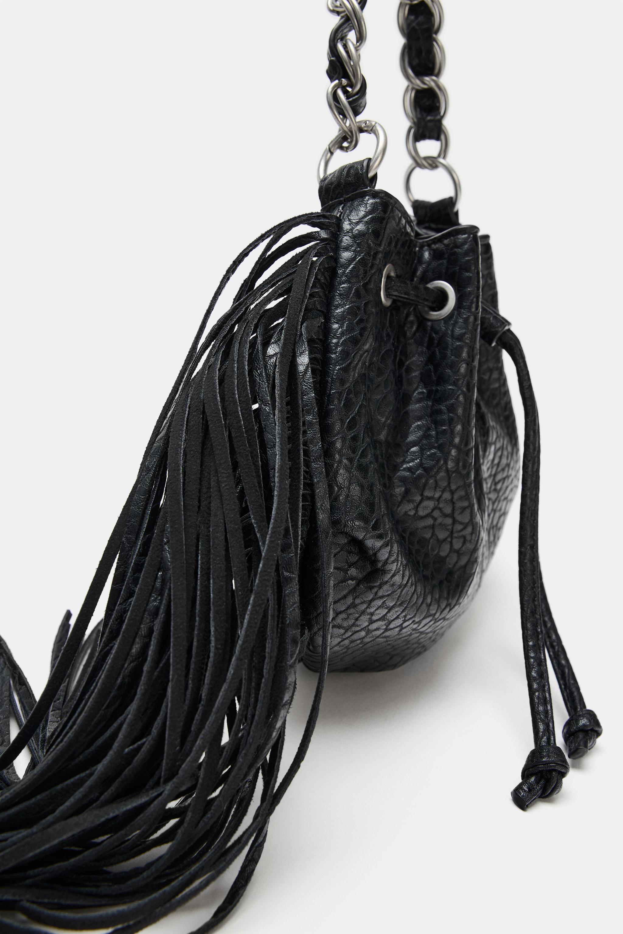 FRINGE SHOULDER BAG
