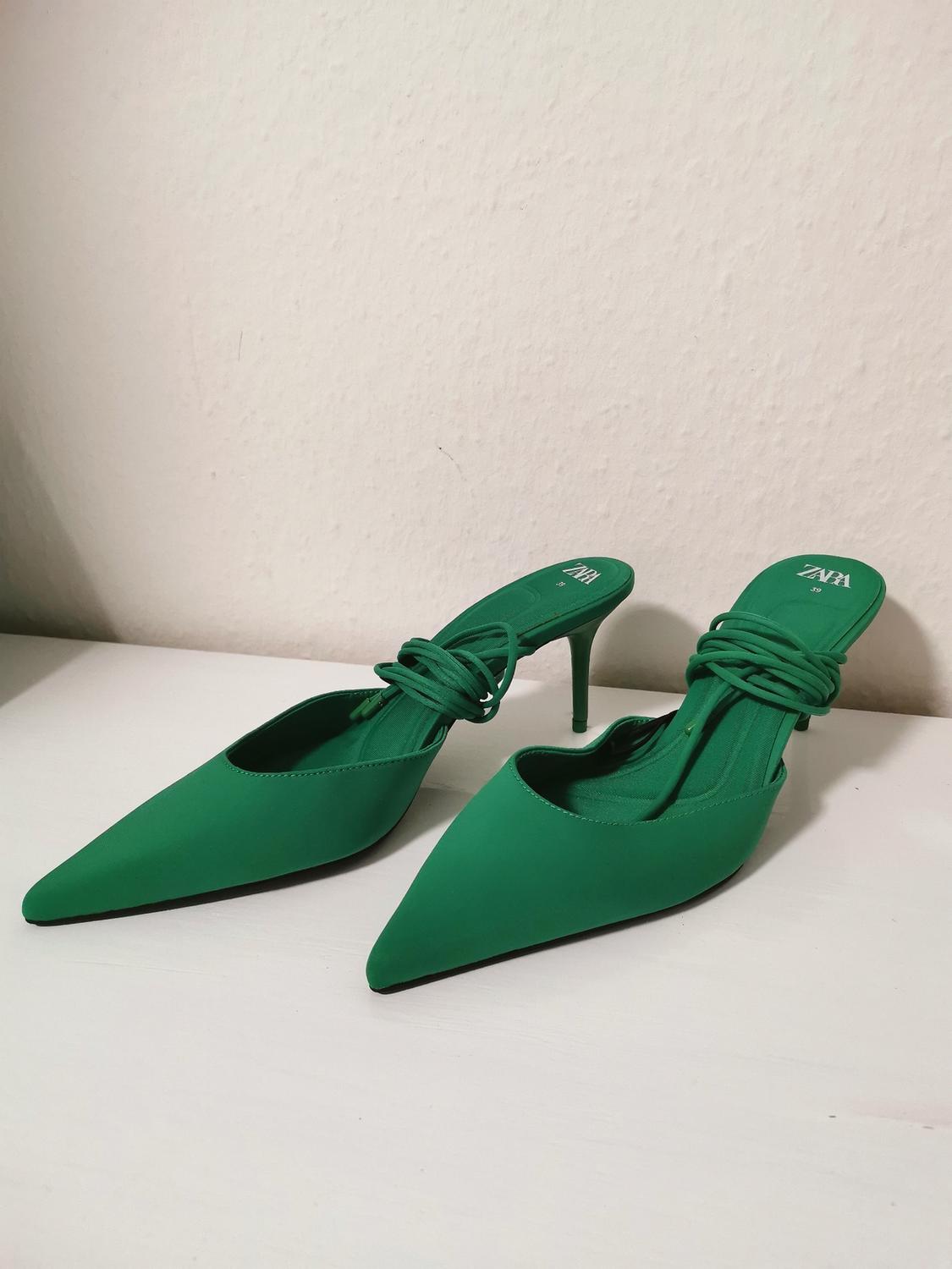 FABRIC LACE UP HEELED SHOES