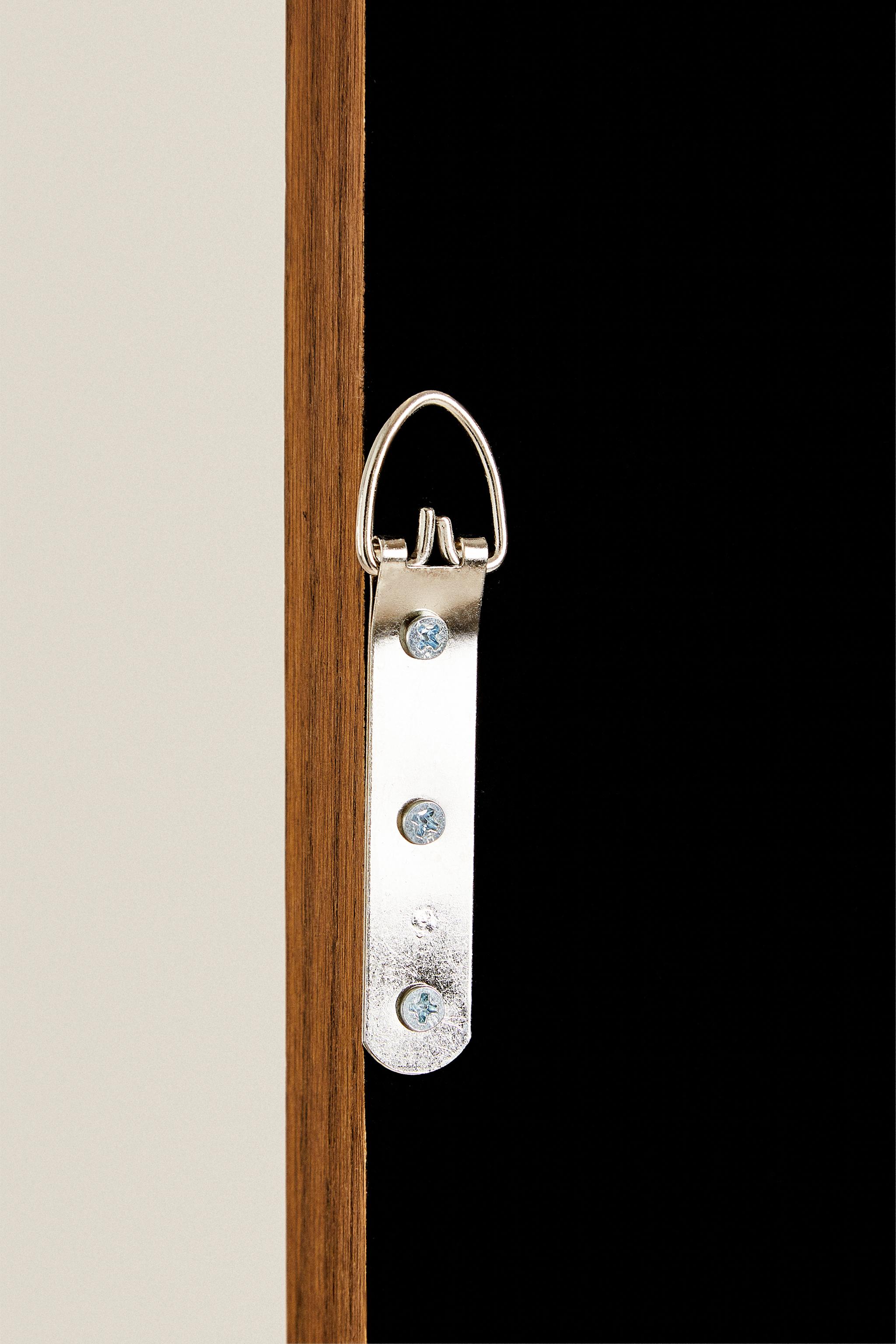 Round Full Length Mirror with Oak Wood Frame