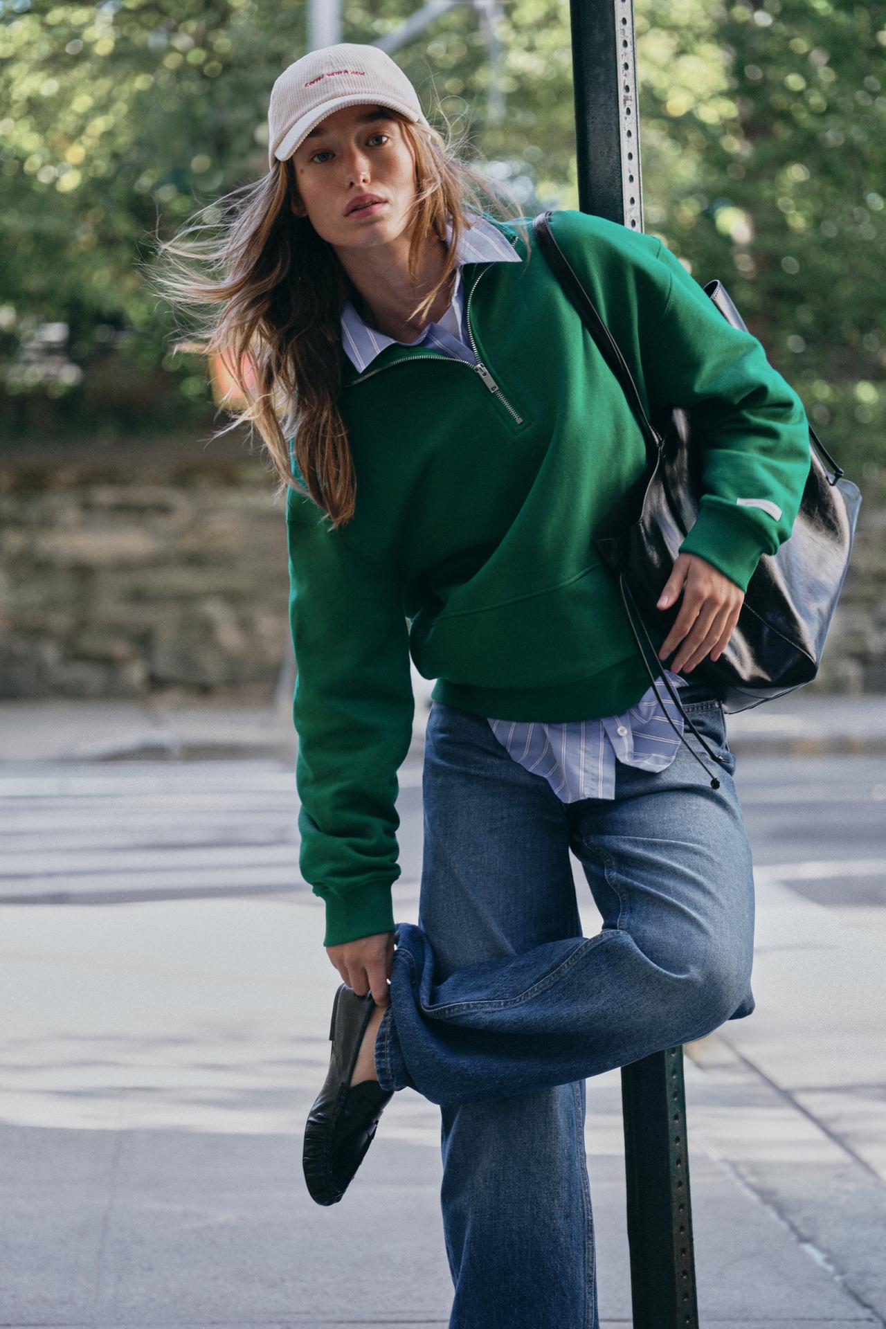 LABEL SWEATSHIRT — Green