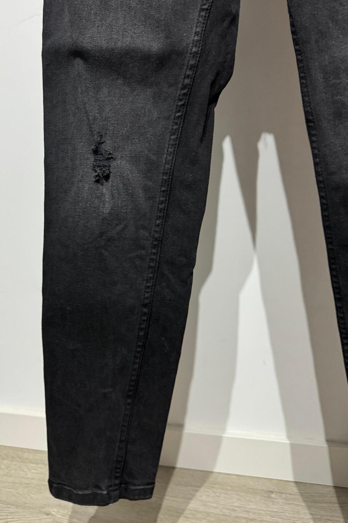 JEANS NEGROS AJUSTADOS ZARA DENIM WEAR - Image 2