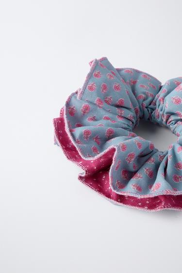 LARGE DOUBLE FLORAL SCRUNCHIE - Pink by Zara - Image 1