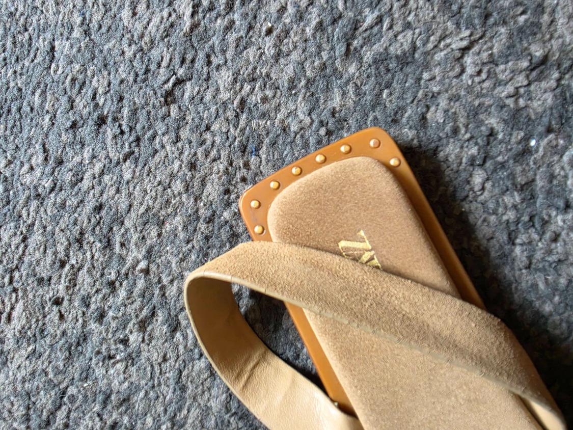 FLAT LEATHER SLIDER SANDALS WITH HEEL STRAP - Image 3