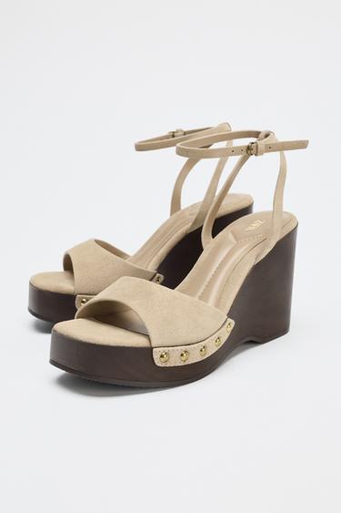 SANDALES À CLOUS EN DAIM - Marron sable de Zara - Image 2