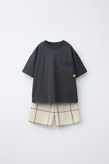 طقم JOGGING تي شيرت بجيب وبرمودا مربعات - أنثراسيت داكن الخاص بـ Zara