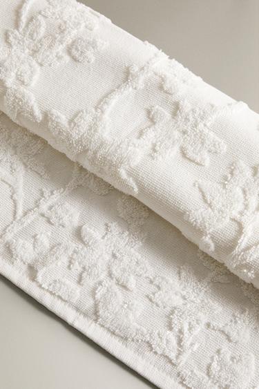 FLORAL JACQUARD BATH TOWEL - Oyster-white by Zara - Image 3