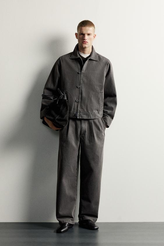 PANTALON CHINO RELAXED FIT À PLIS - Vert gris de Zara - Image 0