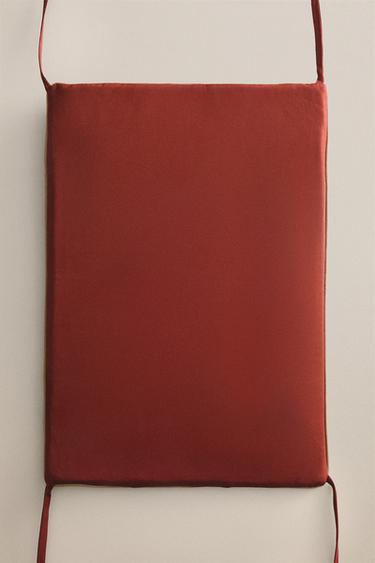 CONTRAST BENCH BACK CUSHION — Reddish 1