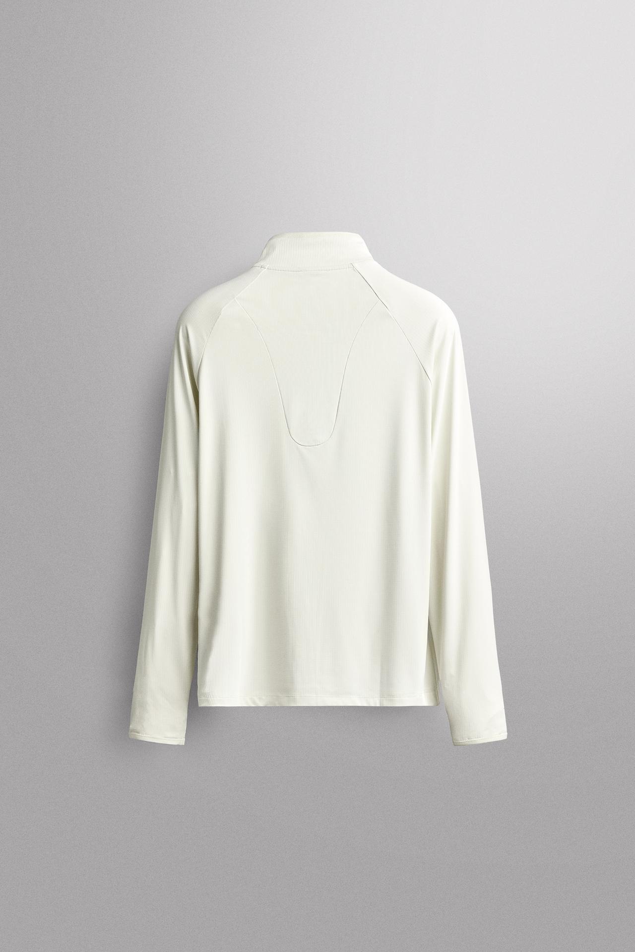 TECHNICAL QUARTER-ZIP T-SHIRT — Sand
