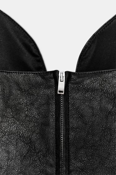 TOP À BRETELLES MATIÈRE SYNTHÉTIQUE AVEC NŒUD - Noir de Zara - Image 4