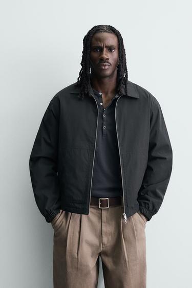 CAZADORA TÉCNICA RELAXED FIT - Negro de Zara