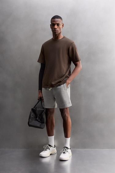 RUNNING GRAPHIC PRINT T-SHIRT - Brown by Zara