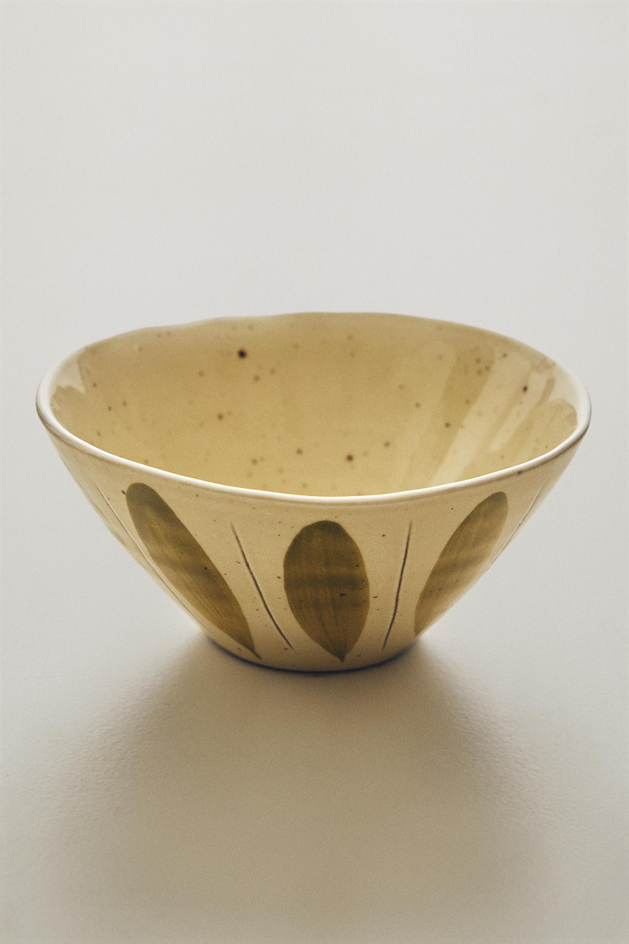 EARTHENWARE BOWL WITH OVALS — Green