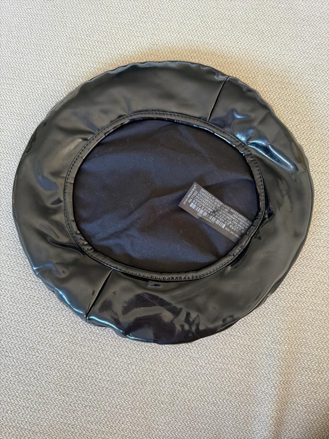 LIMITED EDITION FAUX VINYL BERET - Image 2