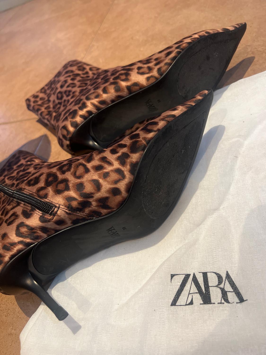 ANIMAL PRINT HIGH HEEL ANKLE BOOTS - Image 4