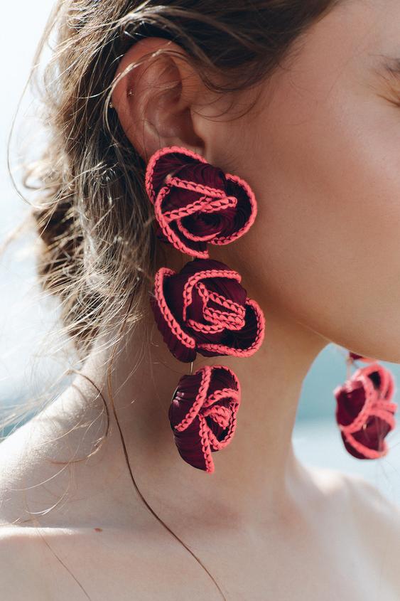 CONTRAST FLORAL FABRIC EARRINGS