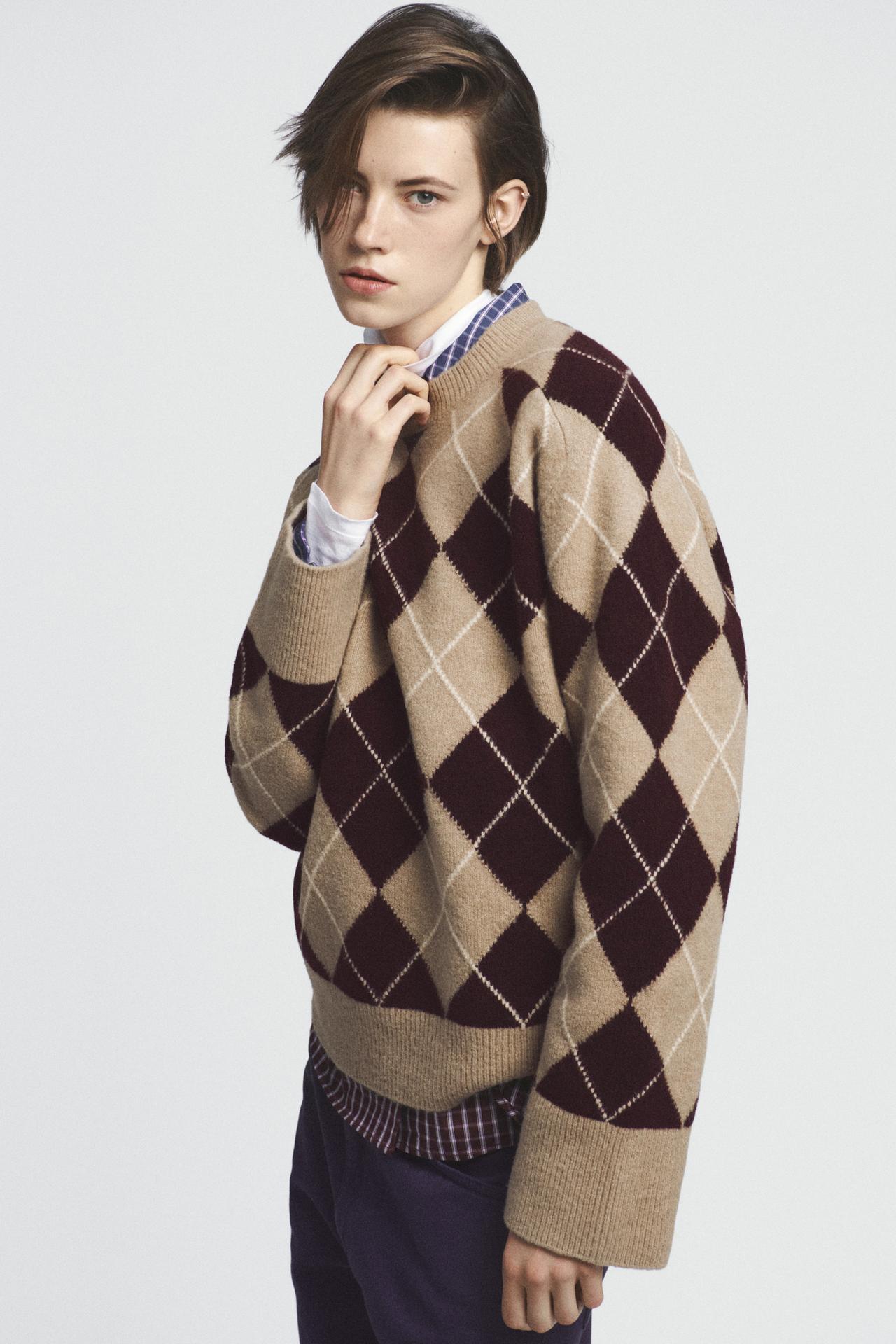 SOFT ARGYLE KNIT SWEATER — Multicolored