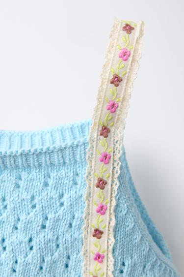 TOP EN MAILLE À FLEURS BRODÉES - Bleu ciel de Zara - Image 2