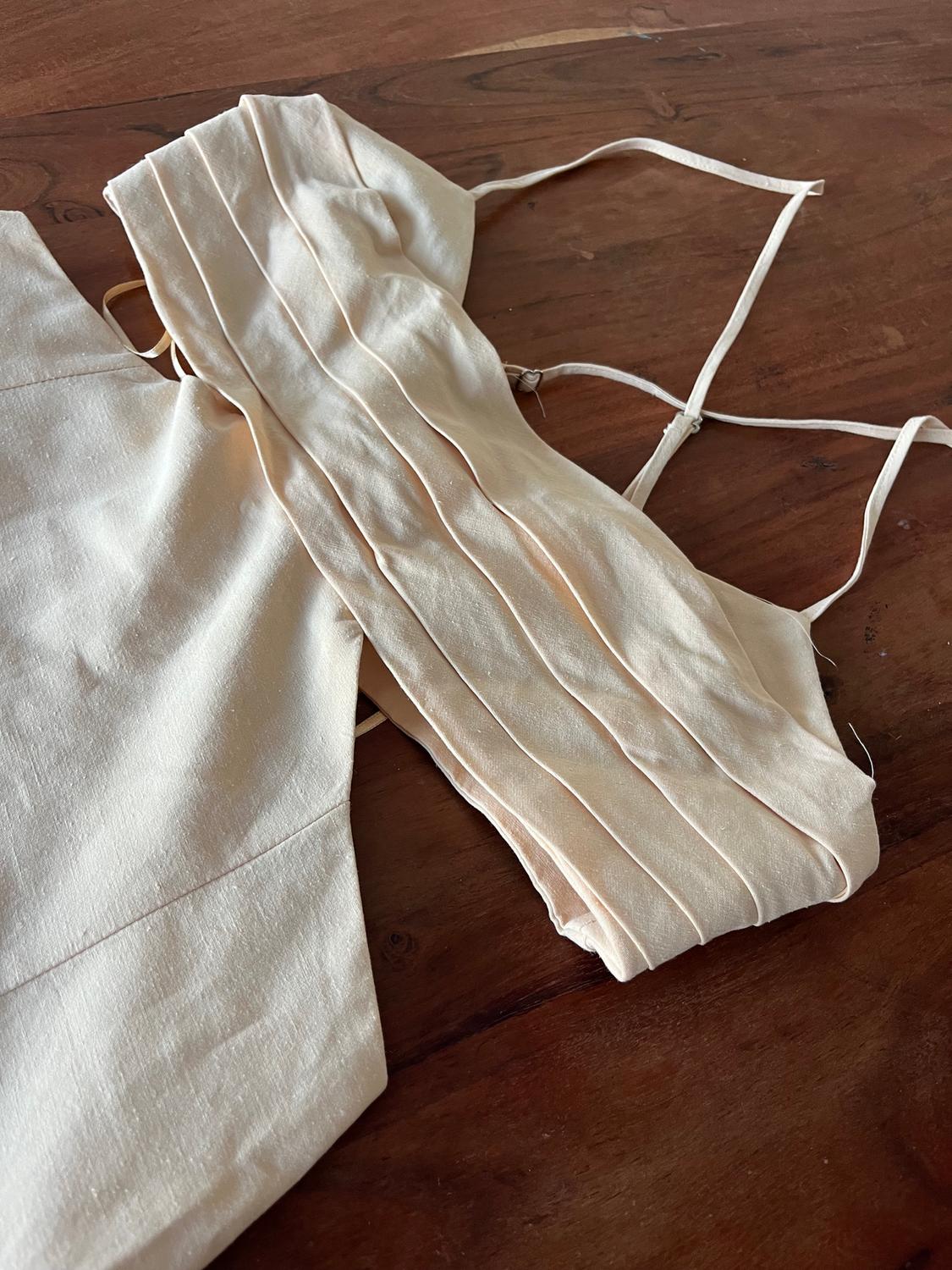 LINEN BLEND DRESS WITH CUT-OUT - Image 3