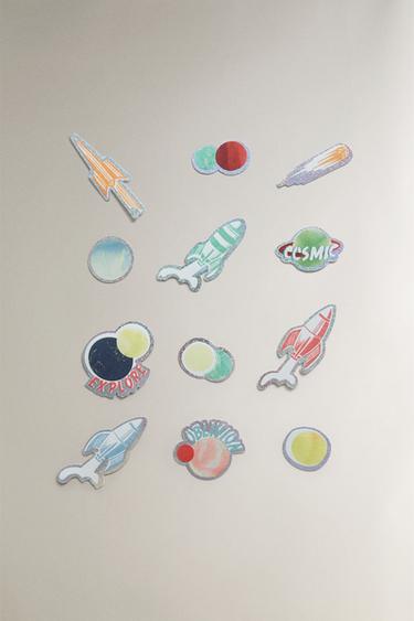 WELTRAUM-STICKER FÜR KINDER - Bunt von Zara