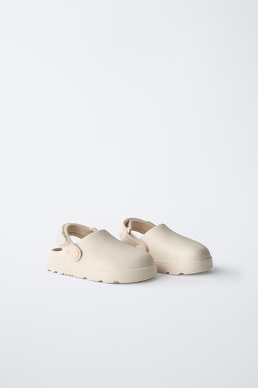 Zara RUBBER CLOGS - Off White