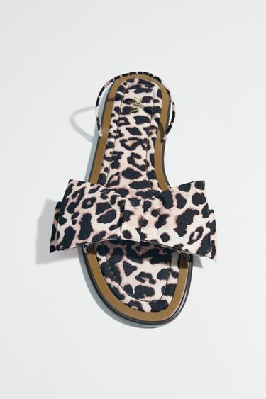 ANIMAL PRINT FLAT SANDALS WITH BOW - Leopard by Zara
