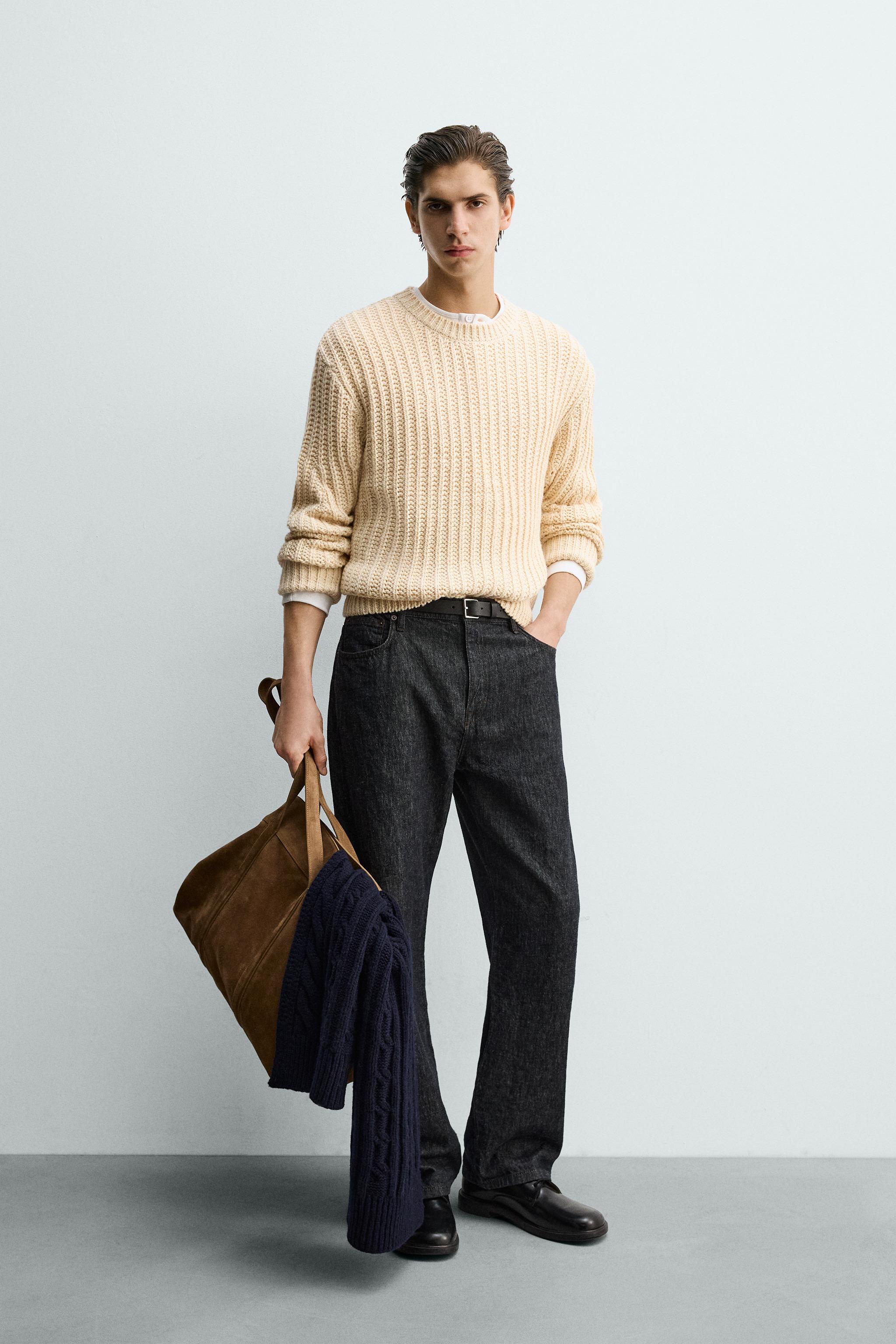 VOLUME TEXTURED JUMPER