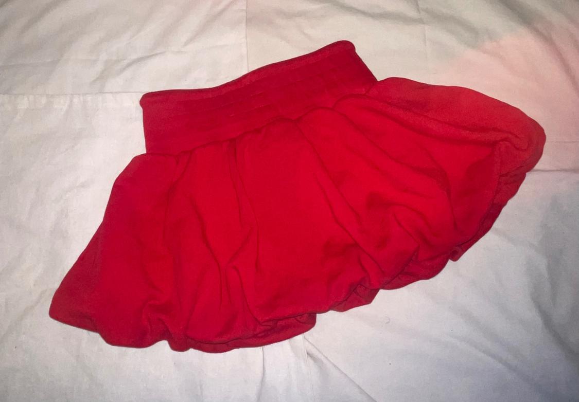 RED BUBBLE MINI SKIRT - Image 2