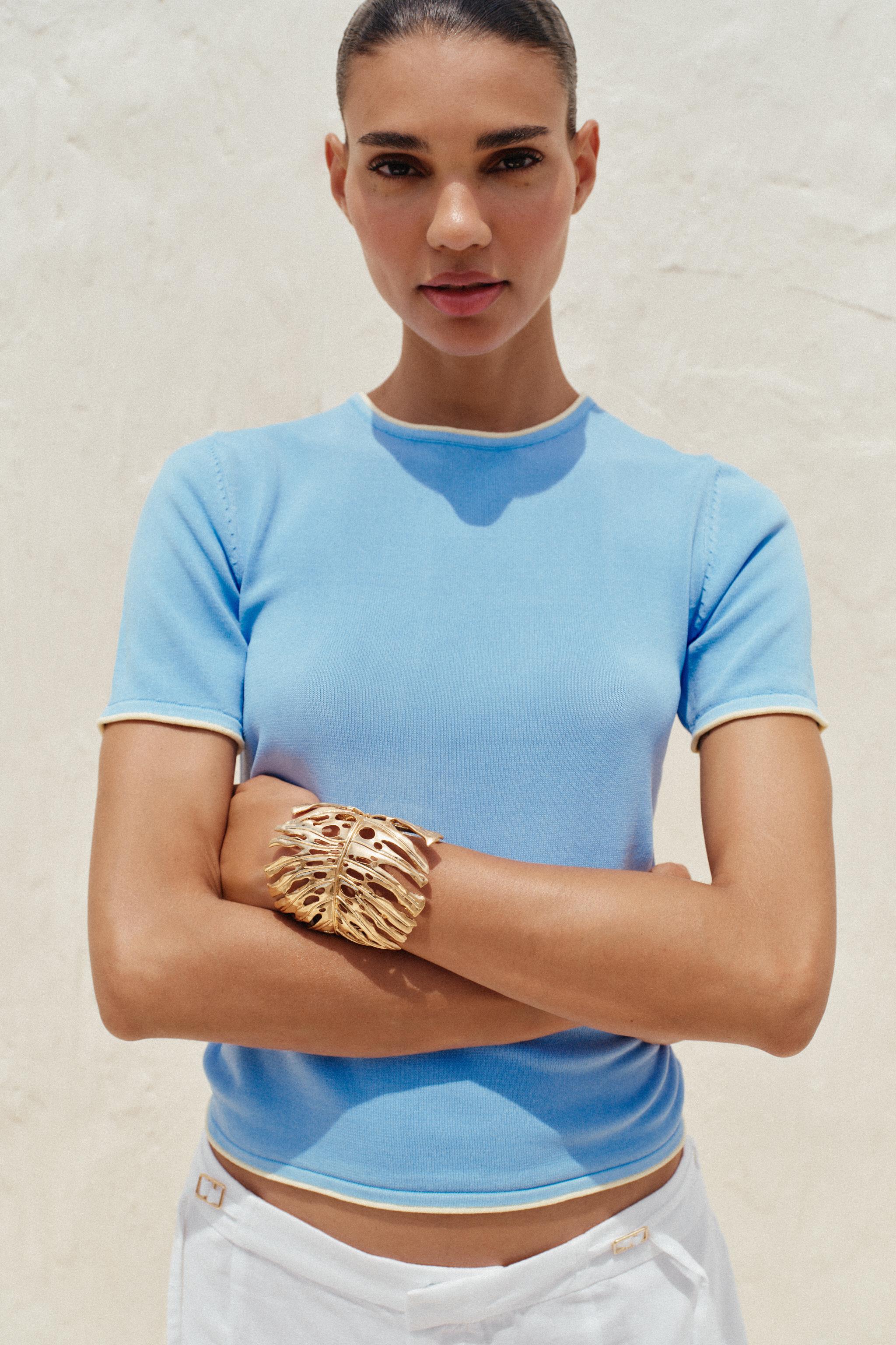 TRIM KNIT TOP