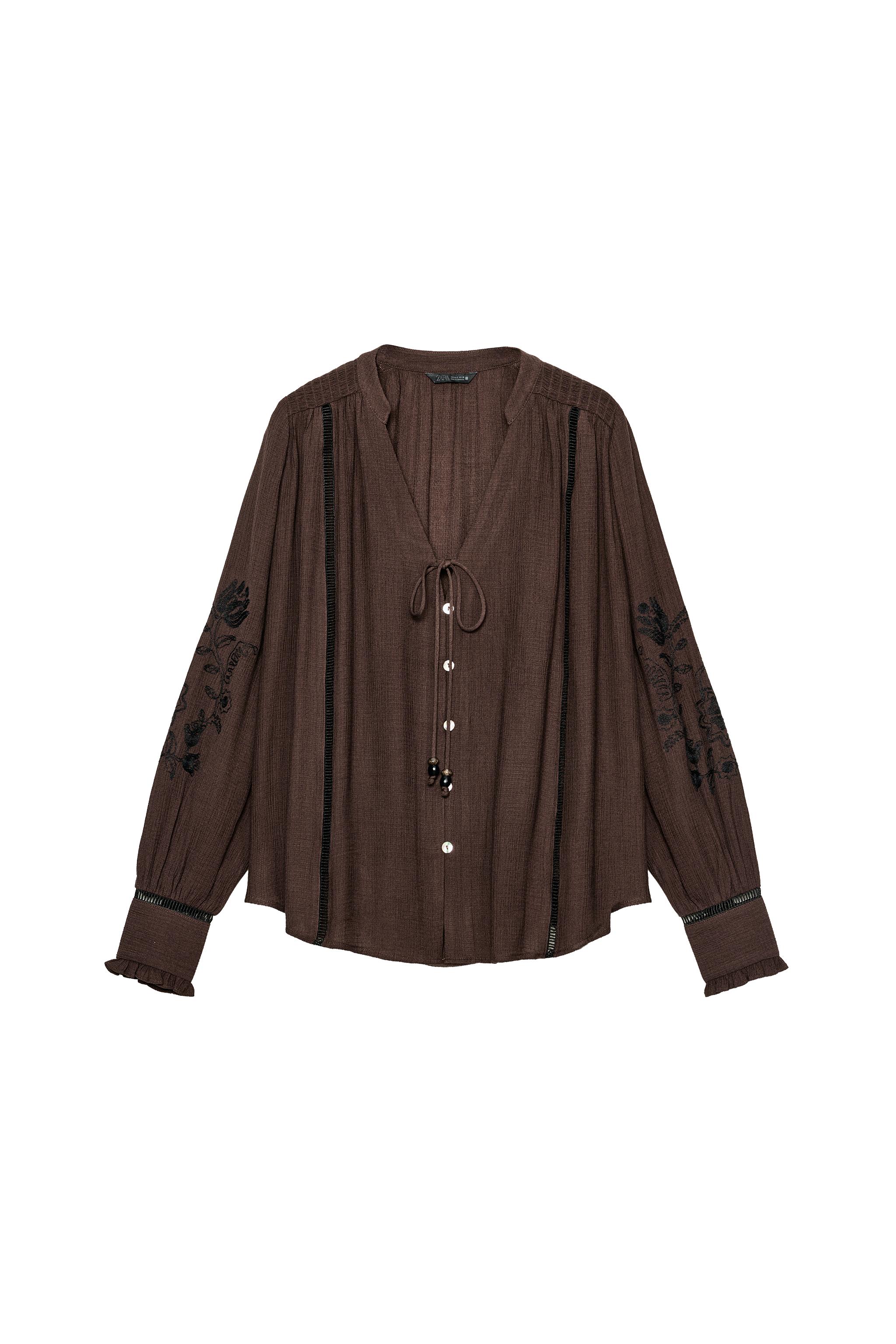 DANTEL ŞERİTLİ İŞLEMELİ GÖMLEK