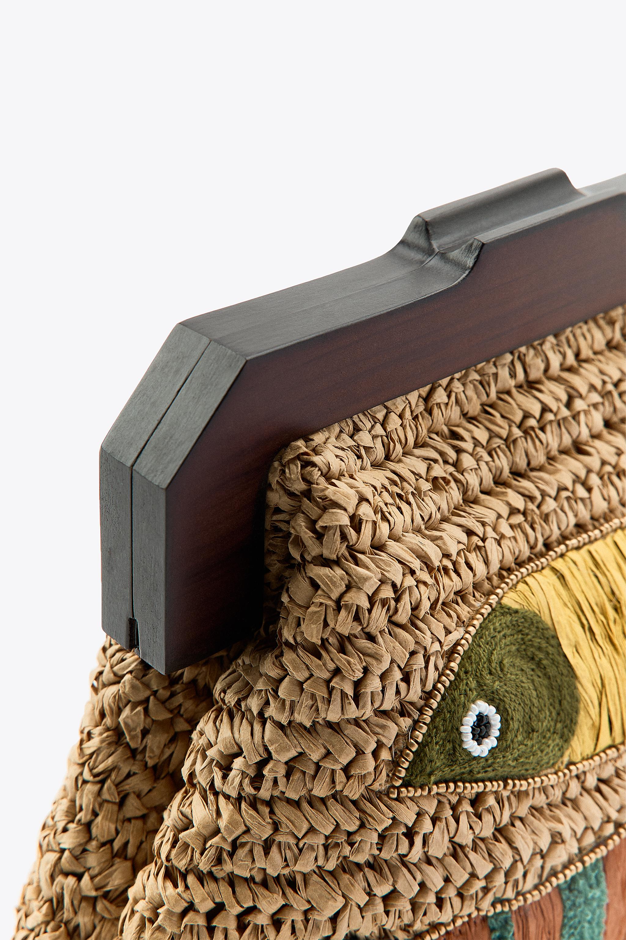 RAFFIA BAG WITH EMBROIDERED FISH