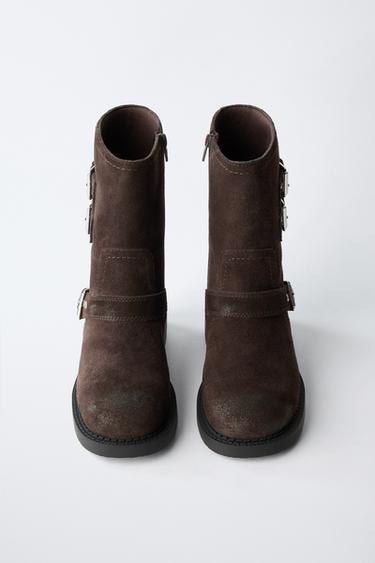 BOTTES EN CUIR À BOUCLES - Marron de Zara - Image 4