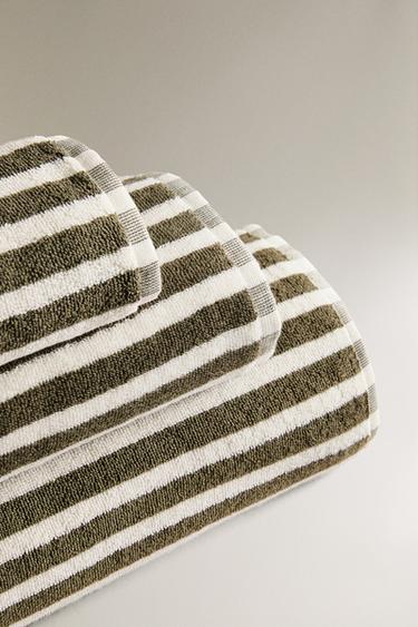 SERVIETTE DE BAIN RAYURES COULEUR - Chasse de Zara - Image 1