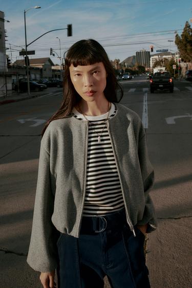 БОМБЕР ИЗ МЯГКОЙ ТКАНИ — СЕРЫЙ от Zara