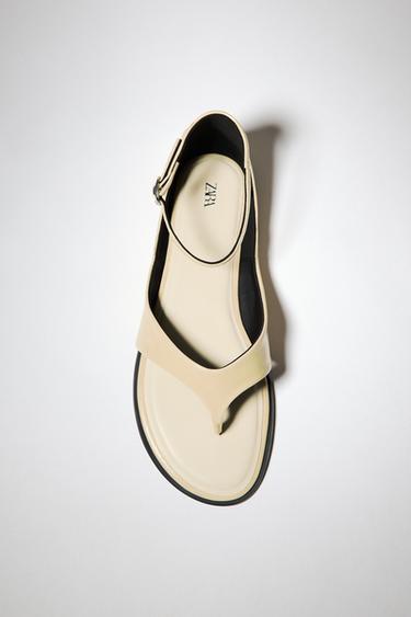 Zara LEATHER TOE SANDALS - Off White