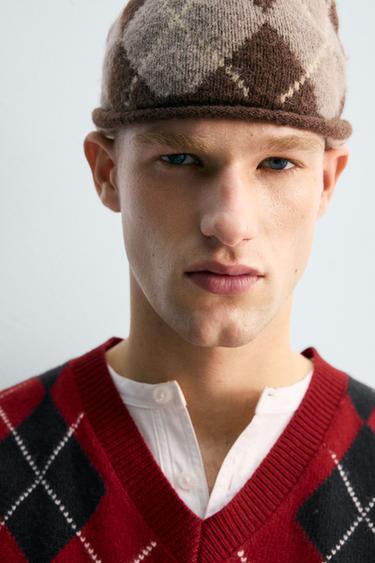 Zara 100% WOOL JACQUARD DIAMOND JUMPER - Red
